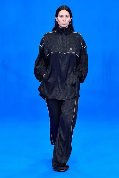 Look 35